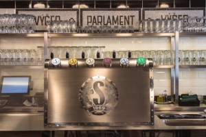 Vinohradský_Parlament_-_výčep